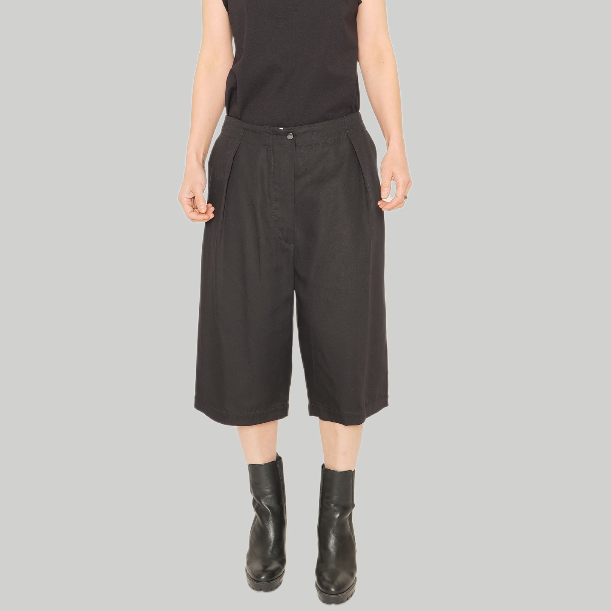 Shorts JOY X aus Tencel™ (by Lenzing) - schwarz - KOLO Berlin